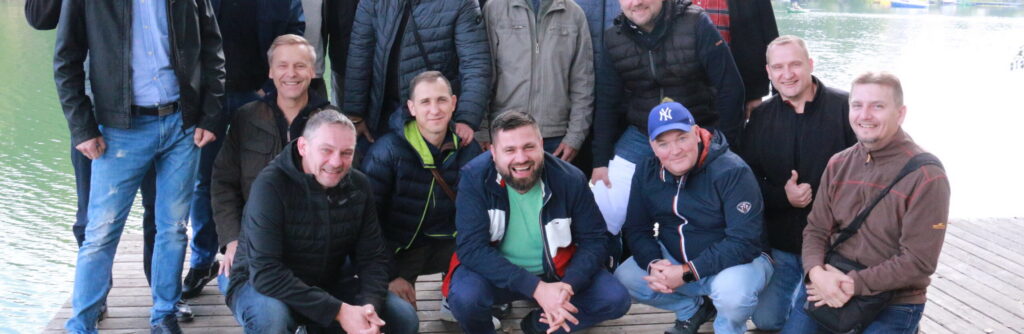 Dwa lata wspólnoty — podziękowania grupa męska podczas wyjazdu do Łagowa